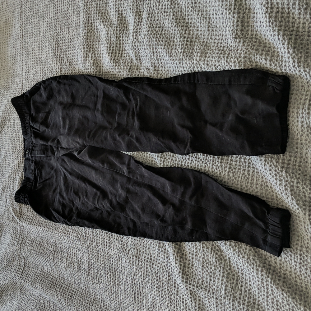 Black jogger pants